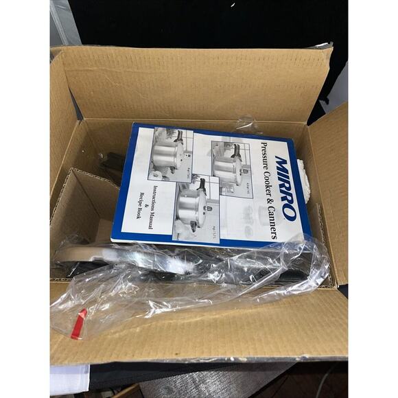 Mirro Polished Aluminum Pressure Cooker Cookware, 4.2-Quart, Silver - Picture 11 of 11